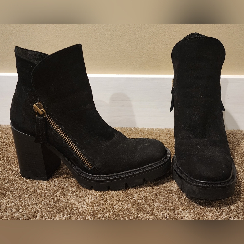 Bueno Elliot leather boot